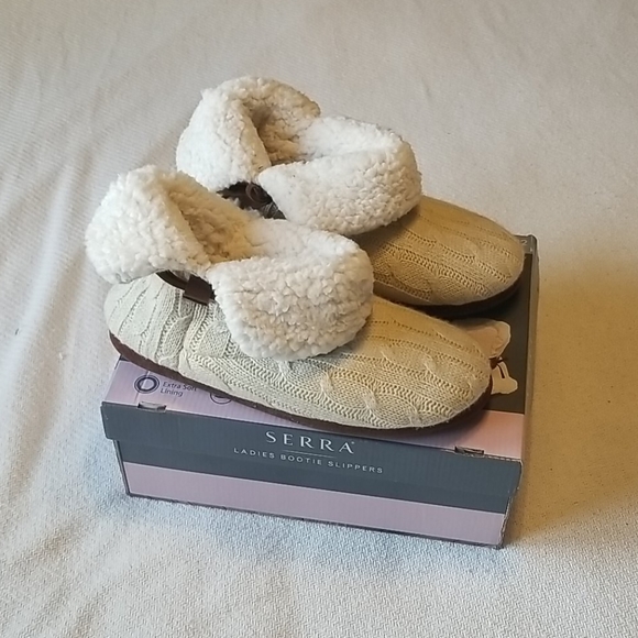 Serra ladies bootie slippers - Picture 3 of 4